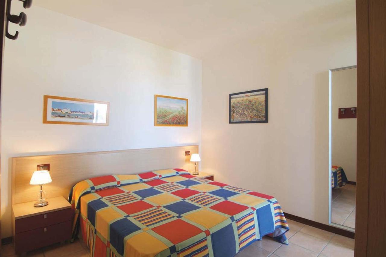 Altanea Apartments Con Piscina Caorle Kültér fotó